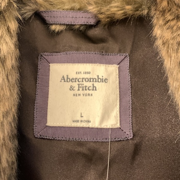 Abercrombie & Fitch Womens Faux Fur Vest Brown Size Large NWT - Picture 6 of 8